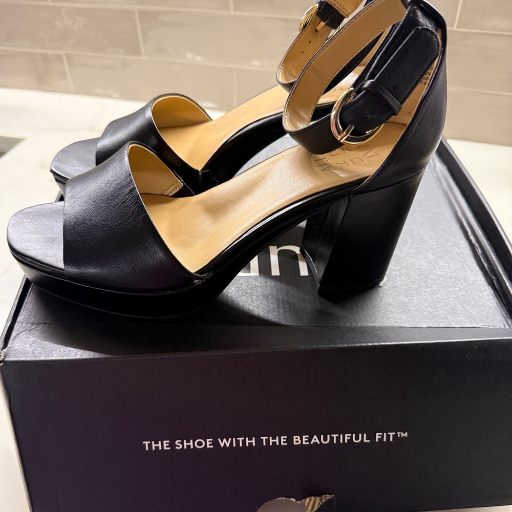 Naturalizer Black Heels